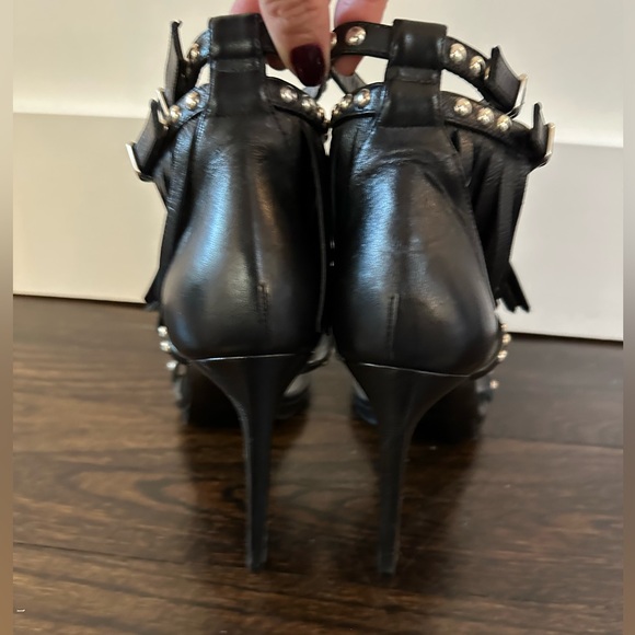 Preowned Saint Laurent black leather sandal with studs and fringe size 37.5 - Picture 3 of 5